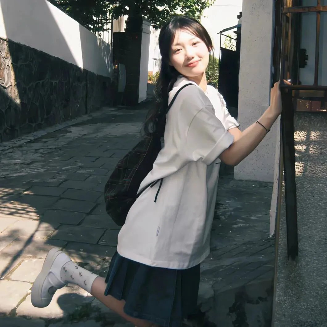一笑随歌